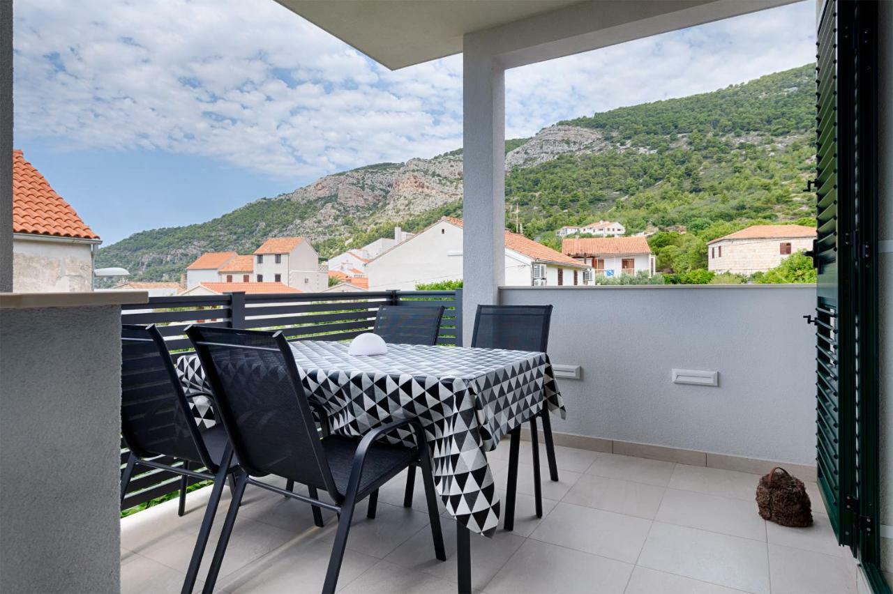 Apartmani Dule Komiza Komiža Exterior foto